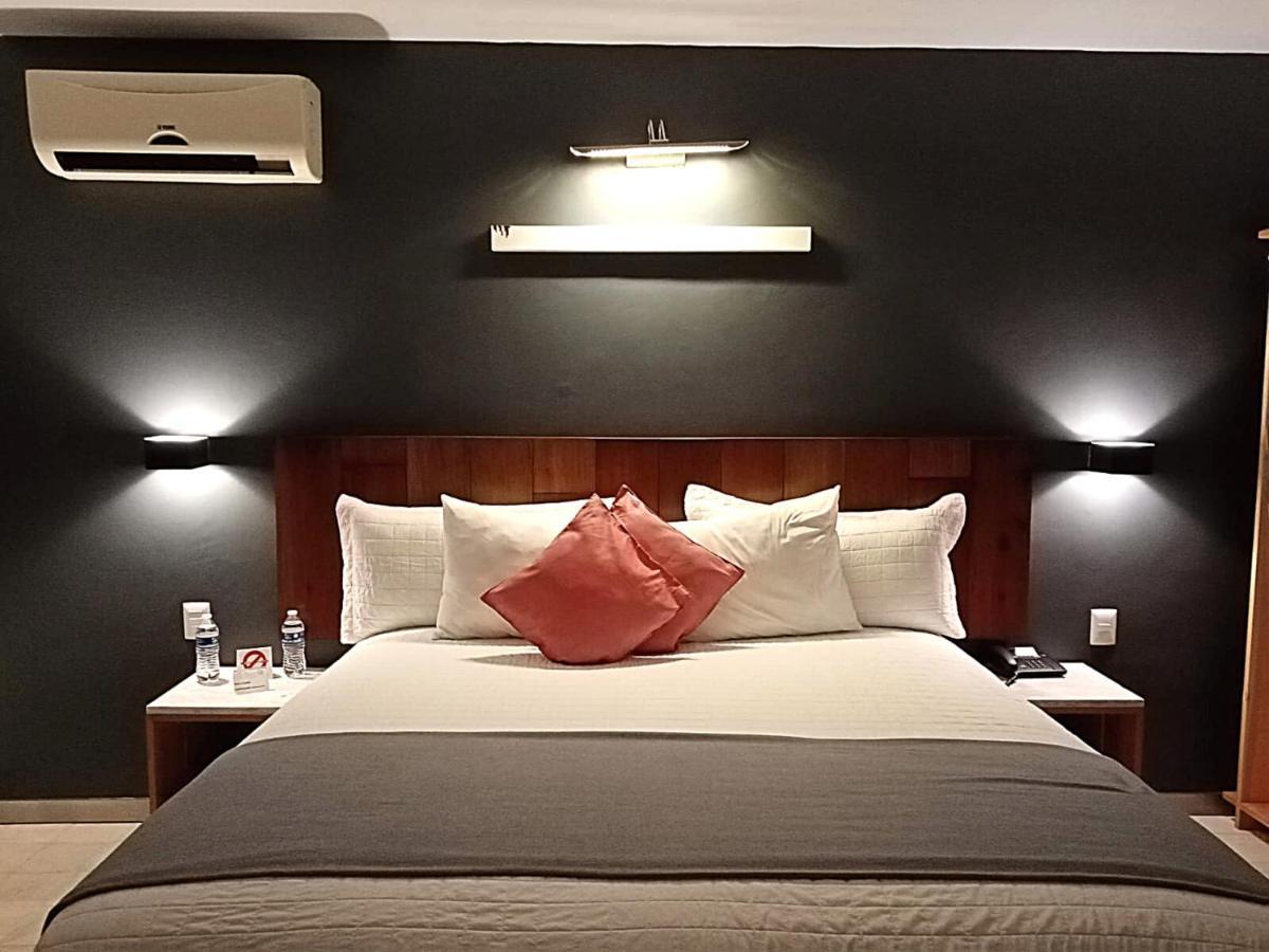 Hotel Clarum 101 Zapopan Dış mekan fotoğraf