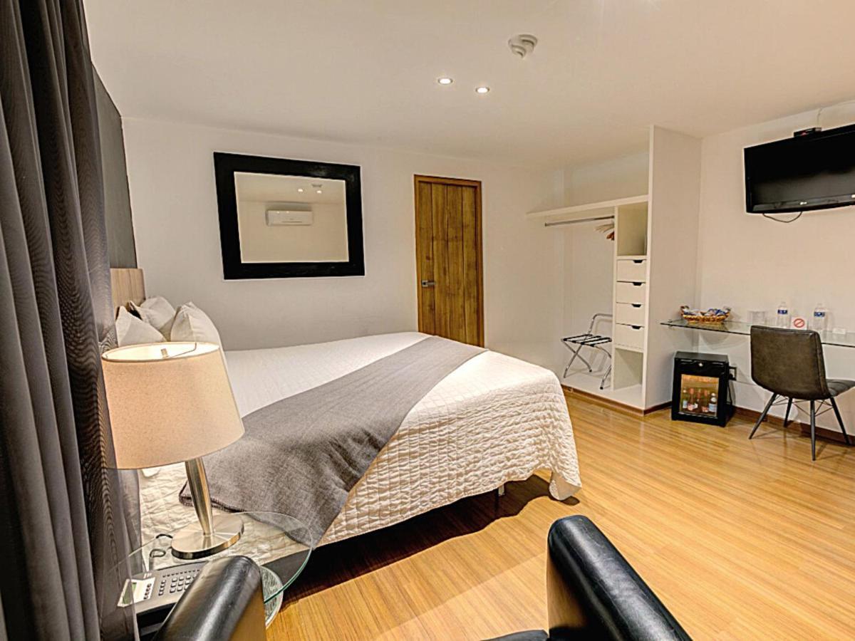 Hotel Clarum 101 Zapopan Dış mekan fotoğraf
