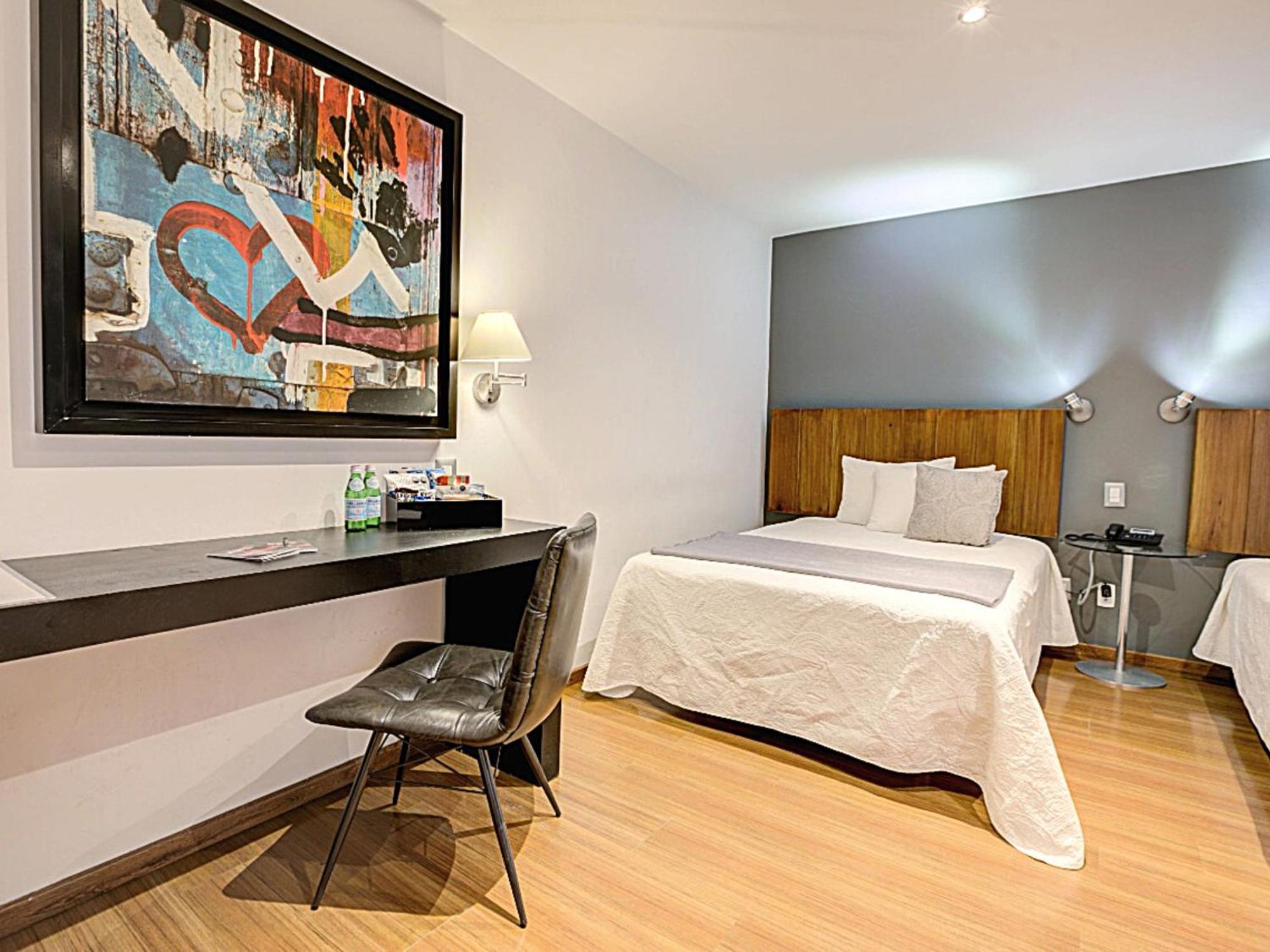 Hotel Clarum 101 Zapopan Dış mekan fotoğraf