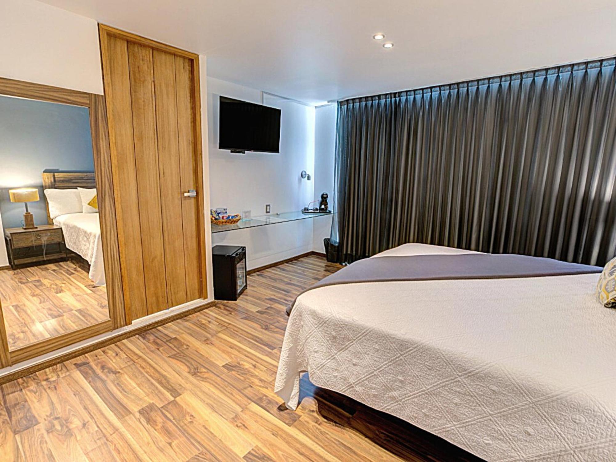 Hotel Clarum 101 Zapopan Dış mekan fotoğraf