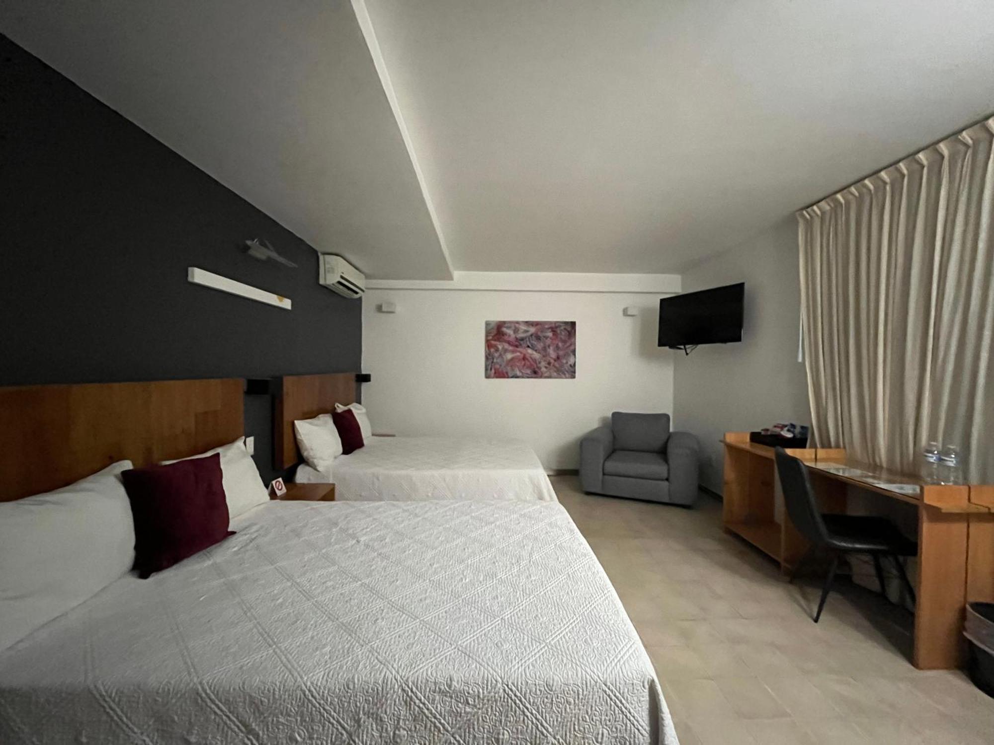 Hotel Clarum 101 Zapopan Dış mekan fotoğraf